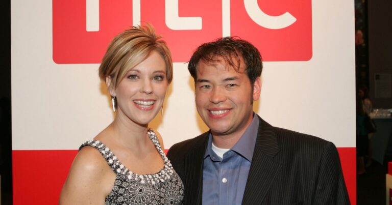 Jon Gosselin은 Kate Gosselin과의 결혼 생활이 전 경호원 때문에 '망가졌다'고 주장합니다.