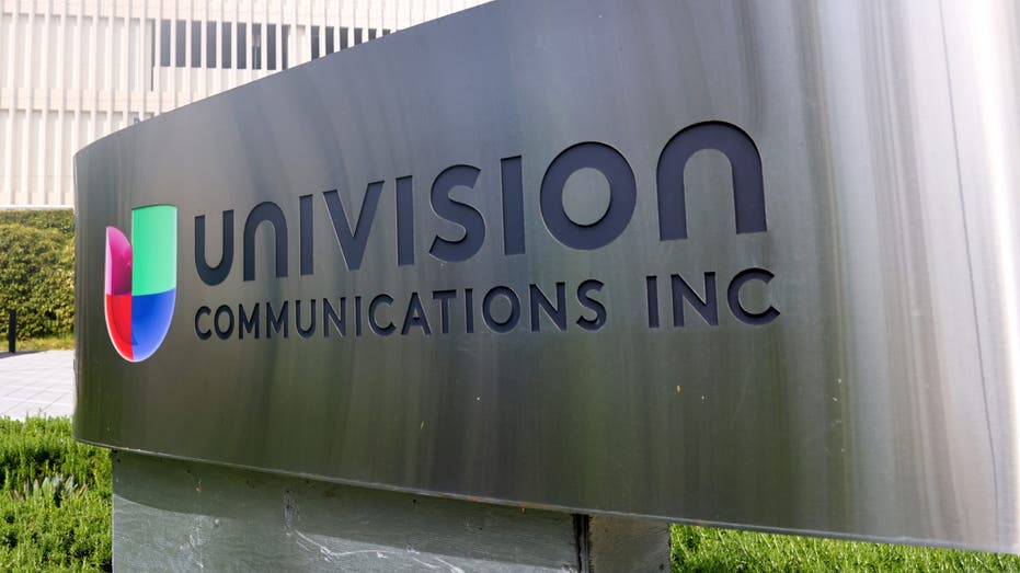 Univision과 Google YouTube의 정치적 갈등, 삭제 위기 임박