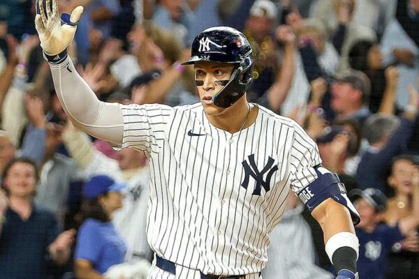 Aaron Judge's timely homer propels Yankees to monumental rally in crucial Game 3 victory against Blue Jays