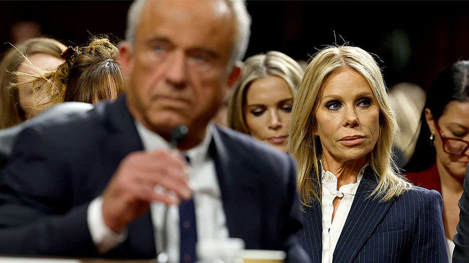 Cheryl Hines speaks out about husband RFK Jr.’s rumored online infidelity before journalist's exposé.