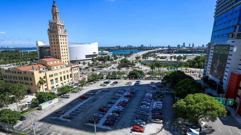 마이애미 개발업자, 트럼프 대통령 기념 도서관 유산 프로젝트 다운타운에 “갈 준비 마쳤다”고 언급