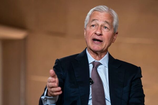 미국 경제와 국가 안보를 더욱 굳건히 하기 위한 JPMorgan Chase의 1조 5천억 달러 투자 계획 공개