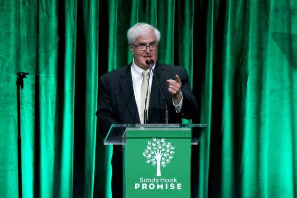 세일즈포스 이사회 일원, 억만장자 마크 베니오프의 주 방위군 파견 옹호에 사표