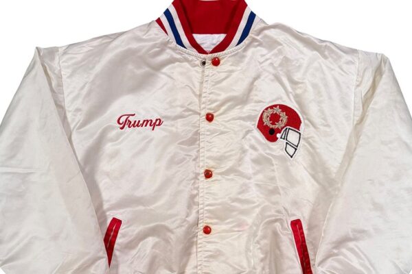 트럼프, 뉴저지 제너럴스 시절 재킷 경매 등장