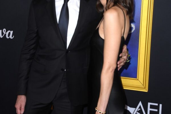 Hugh Jackman and Sutton Foster Step Out as a Couple on the Red Carpet
