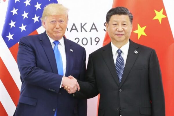 Trump and Xi to meet head-on to address trade war repercussions and fentanyl issues
트럼프, 시진핑 무역 전쟁 영향 및 펜타닐 문제 논의 위한 직접 대면 예정