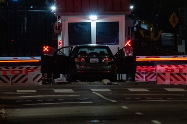 Vehicle strikes White House barrier, suspect apprehended: authorities