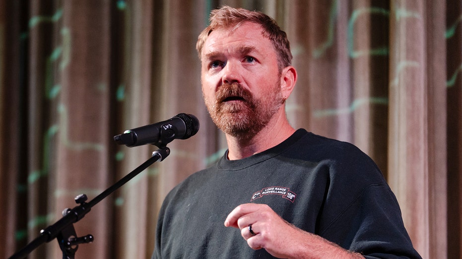 A US Senate hopeful and Iraq War veteran declares he will not grieve Dick Cheney.