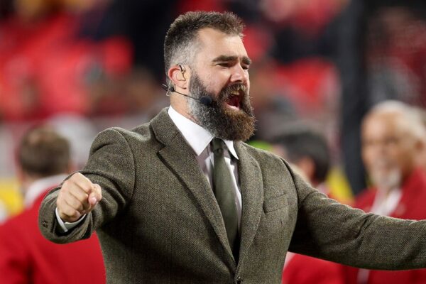 Eagles fans were whipped into a frenzy by Jason Kelce, who went shirtless for a belly-bumping contest ahead of the Black Friday matchup.