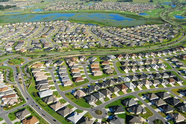 미국에서 주택을 소유한 사람들에게 재산세를 가장 많이 감면해 주는 주는 다음 10개 주입니다.