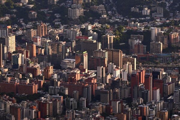 베네수엘라, 트럼프의 영공 봉쇄 발표를 주권 침해 '식민주의적 공갈'로 간주