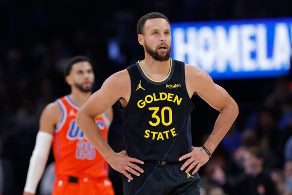 스테픈 커리, 언더아머와 결별…NBA 최고 스타, 독자 브랜드에 주력