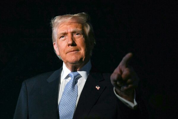 트럼프, 식료품 가격이 이미 바이든 정부 때보다 '상당히 내려갔다'고 주장하며 추가 인하 여지 시사