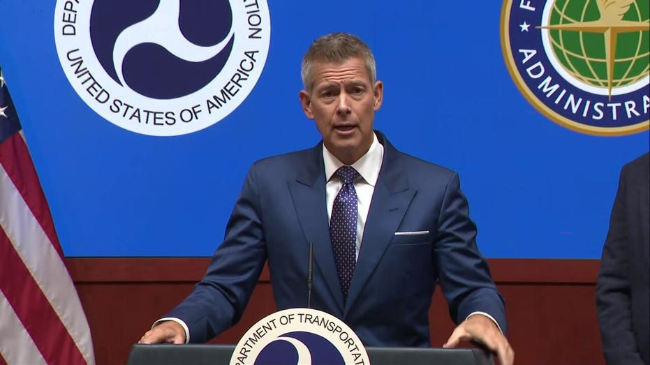 FAA는 월요일 오전 항공 교통 통제 인력의 업무 복귀와 함께 비상 운항 제한을 해제할 계획입니다.