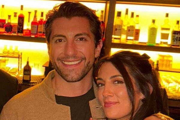 Jason Tartick is seeing Kathryn Hurley, who established a dog rescue, following an adorable initial encounter.