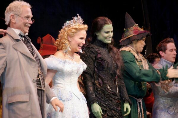 Kristin Chenoweth Responds to Claims of a Feud With Idina Menzel