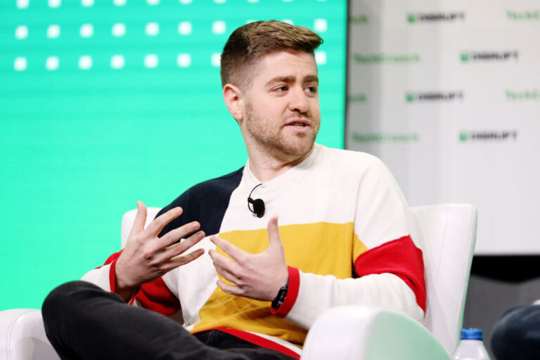 Ramp's valuation soars to $32B, a mere three months following its $22.5B valuation.