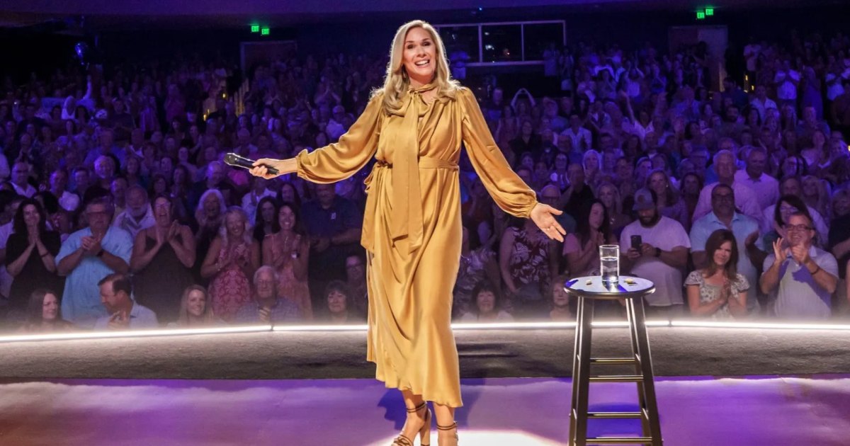 The 19 Top Stand-Up Comedy Specials Streaming on Netflix Currently (November 2025)