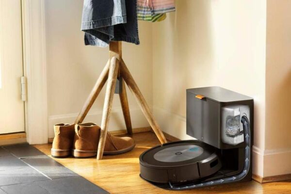 A rough week for hardware companies