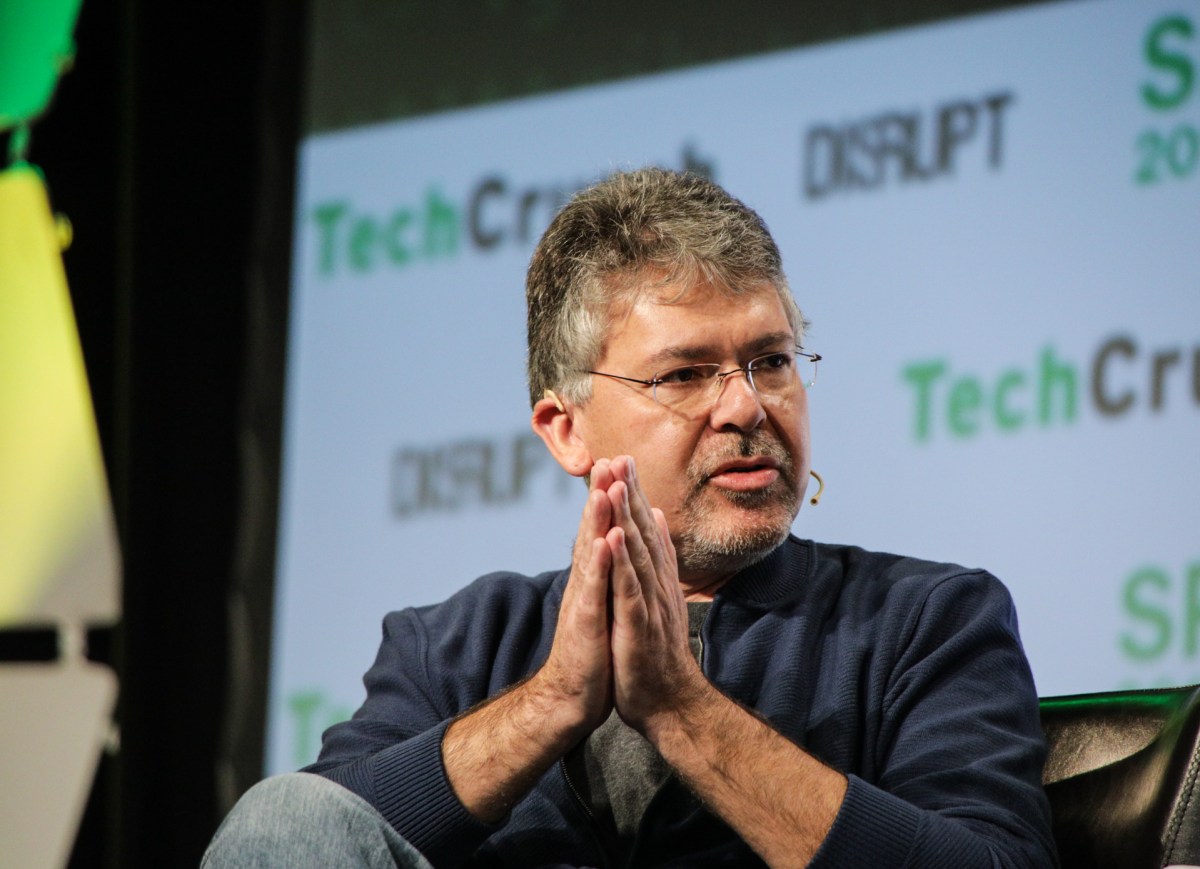 Apple has appointed a fresh AI leader, drawing on experience from Google and Microsoft, following John Giannandrea's departure from the role.