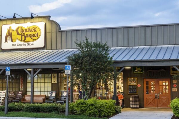 Cracker Barrel diners are sounding the alarm; here’s what reportedly has them furious