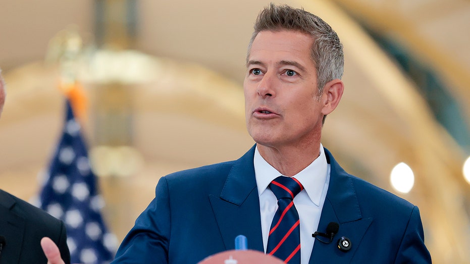 Duffy says California does not have extension on deadline to cancel foreign nationals' trucker licenses