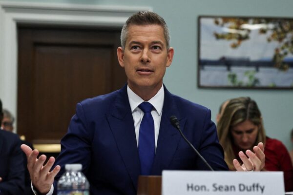 미국 교통부, 바이든 행정부 하에서 항공편 번호 변경 관련 환불 규정 시행을 한시적으로 보류