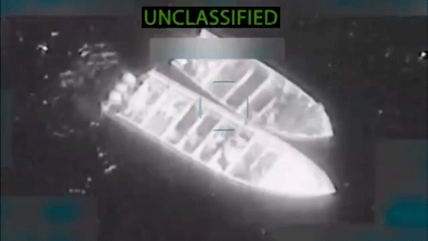 베네수엘라 '더블 탭' 보트 공격을 군 법률가가 봤을까? 전문가들은 그랬어야 한다고 말한다.