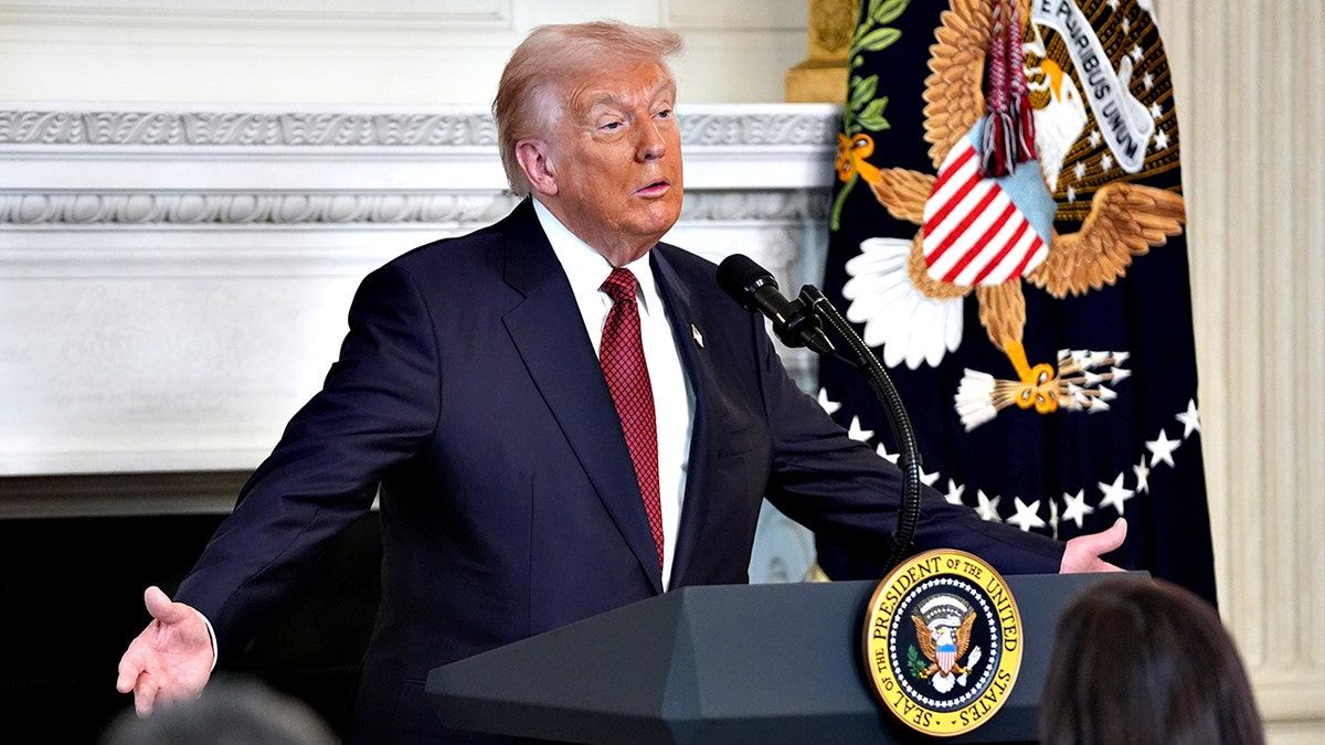 어떻게 하면 법원에서 도널드 트럼프 대통령의 이민 중단 명령을 유지할 수 있을까?