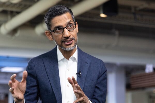 Google CEO, 중국과의 효율적인 경쟁을 위해 국가적 AI 규제 요구
