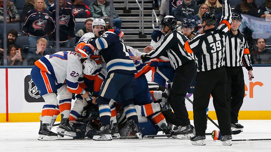 Islanders' retaliation sparks mayhem during loss to Blue Jackets