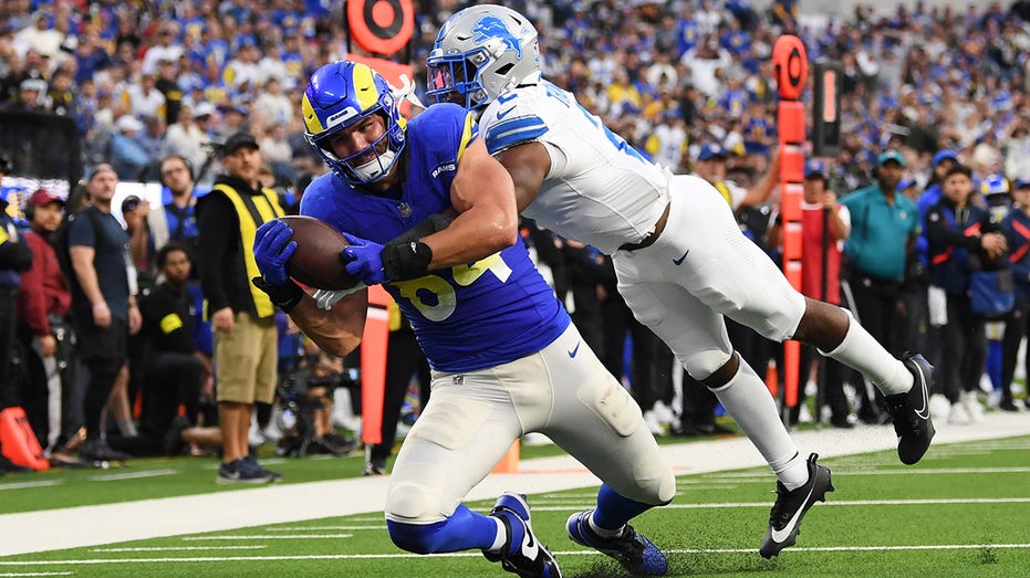 Rams' clutch touchdown in win over Lions sparks frenzied debate on social media