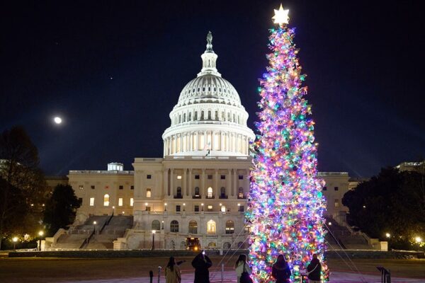 Scavenger hunts, Christmas mass, Cajun-fried turkey: Capitol Hill's favorite holiday traditions