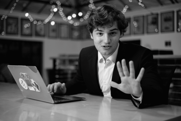 Stanford’s star reporter takes on Silicon Valley’s ‘money-soaked’ startup culture