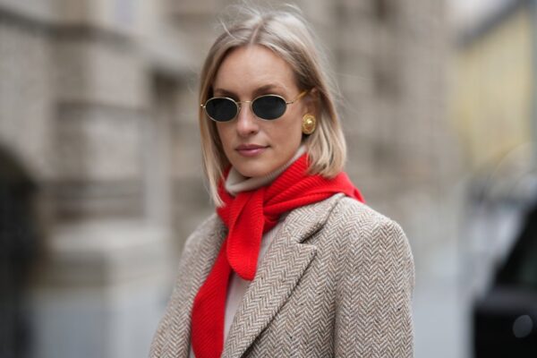 A-Listers Can’t Stop Wearing Oval-Shaped Sunnies — Shop Styles From $12