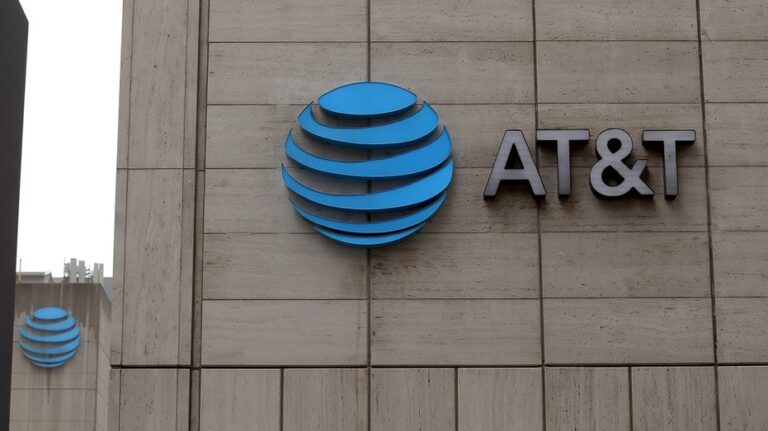 AT&T plans new to build new headquarters outside of Dallas