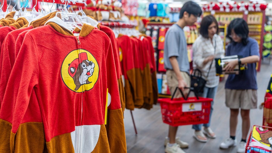 Buc-ee's plans to open world's largest convenience store