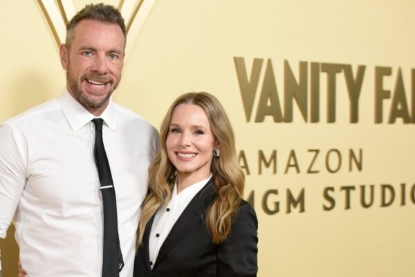 Dax Shepard Fixes Kristen Bell's Hair During Rare Joint Red Carpet Outing