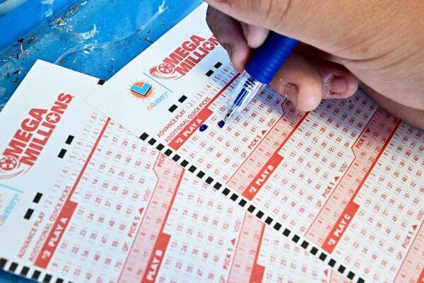 Georgia resident identified as winner of $983M Mega Millions jackpot, largest ever in state