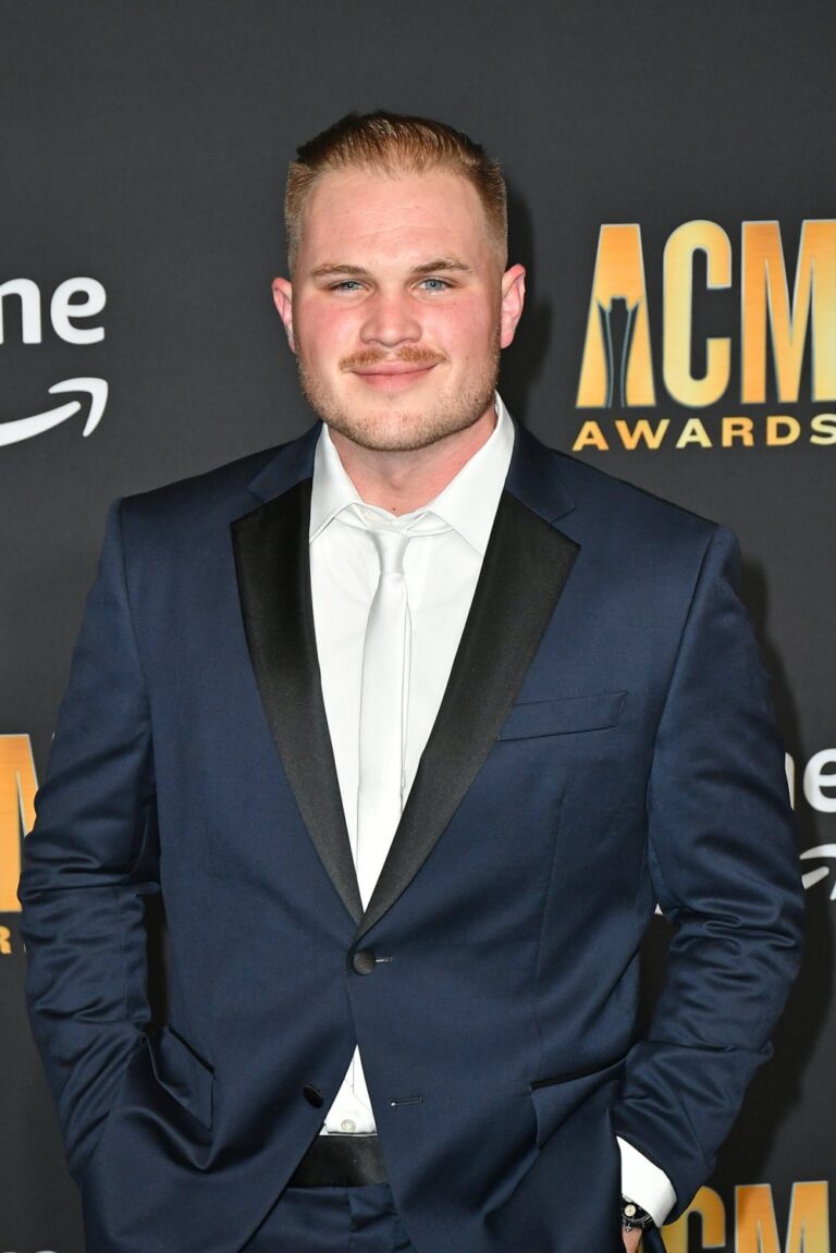 Zach Bryan's Dating History: From Brianna LaPaglia to Samantha Leonard