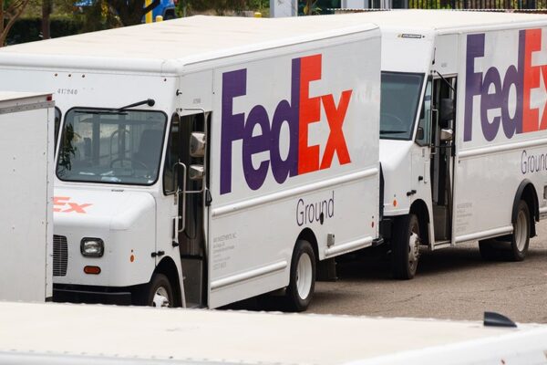 FedEx says it will return any tariff refunds to customers, shippers who paid them