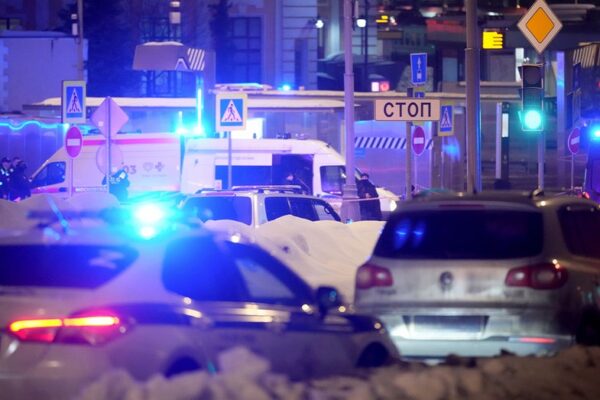 Moscow rocked by apparent suicide bombing