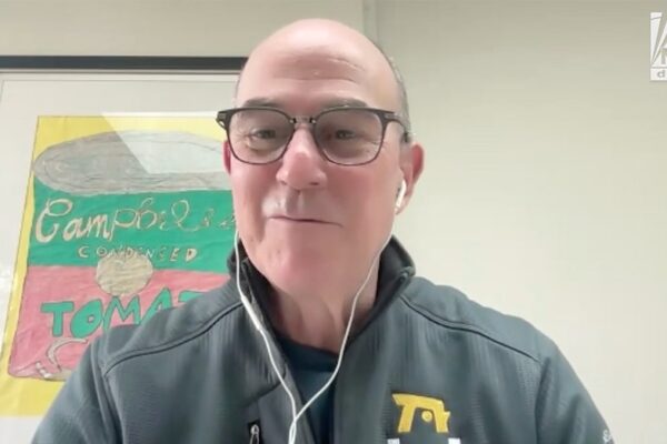 Salads outsell fried favorites at this California chicken chain growing nationwide