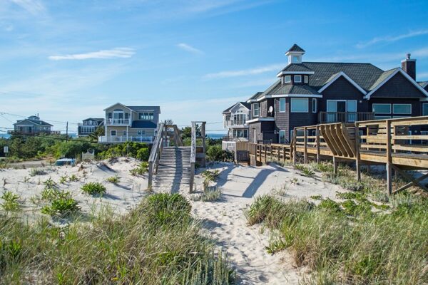 Wall Street cash fuels Hamptons housing boom to record median price amid tight inventory
