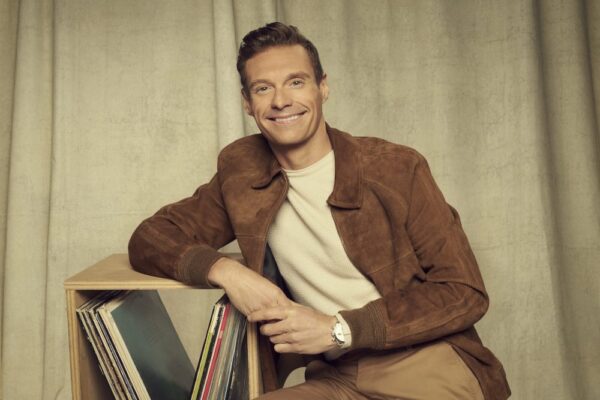 'American Idol' Delays Announcing Top 14 Vote Results in Shock Ending