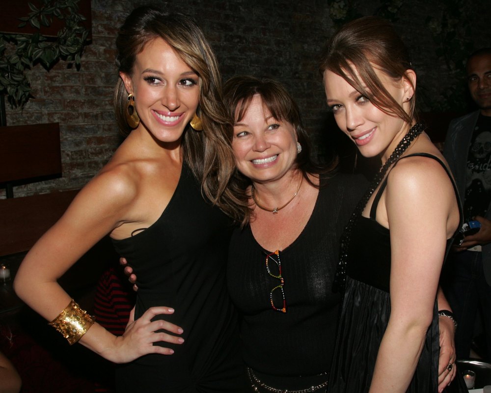 Hilary Duff Defends Her Mom After Frankie Muniz Called Her 'Intense'