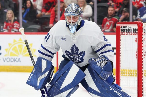Maple Leafs goalie Anthony Stolarz hospitalized after puck hits throat in freak warmup incident