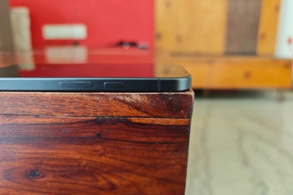 The Pixel 10a doesn’t have a camera bump, and it’s great