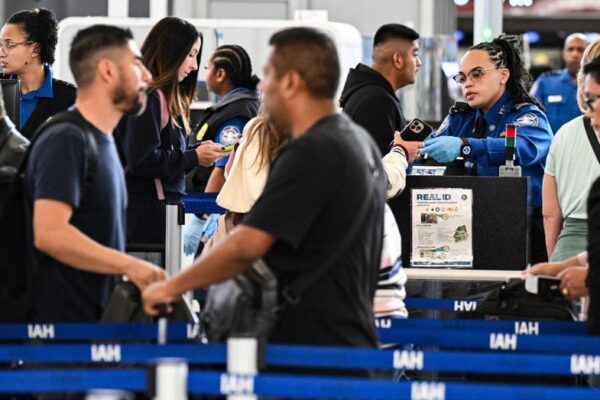 Unpaid DHS workers ‘distracted’ as terror threats rise, fueling airport security concerns