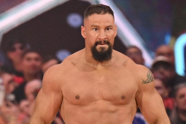 Bron Breakker crushes Seth Rollins with two spears in epic return at WrestleMania 42